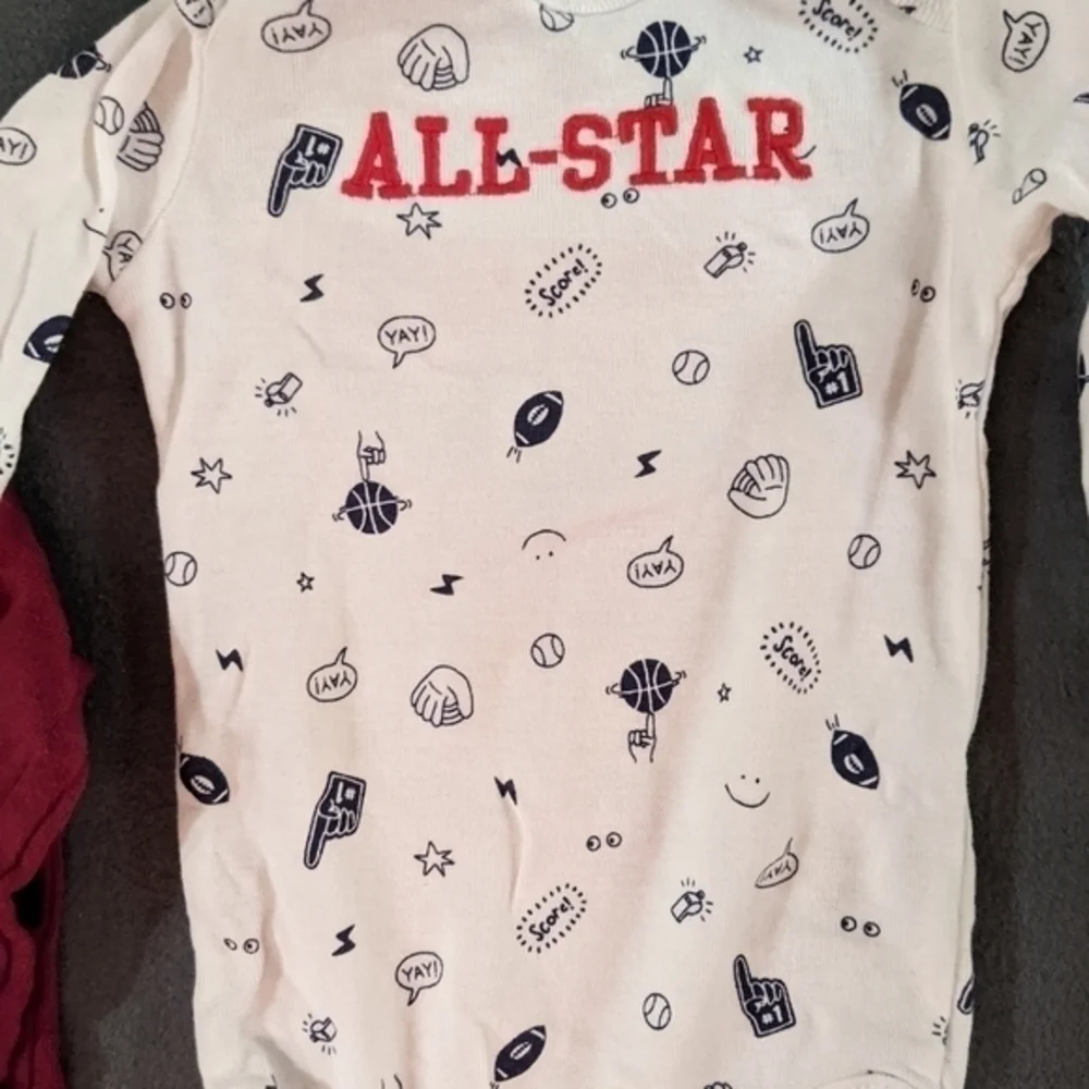 Boys‎ Carter's bodysuit sports football long sleeve size 6 months